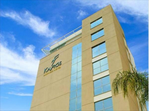 Гостиница Kayrós Business Hotel  Жарагуа-Ду-Сул